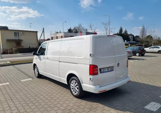 VOLKSWAGEN Transporter 