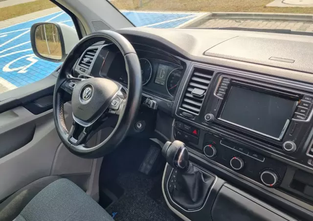 VOLKSWAGEN Transporter 