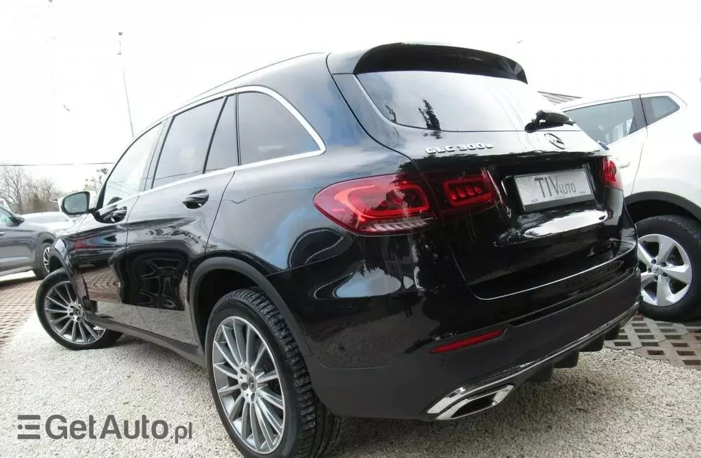 MERCEDES-BENZ Glc 