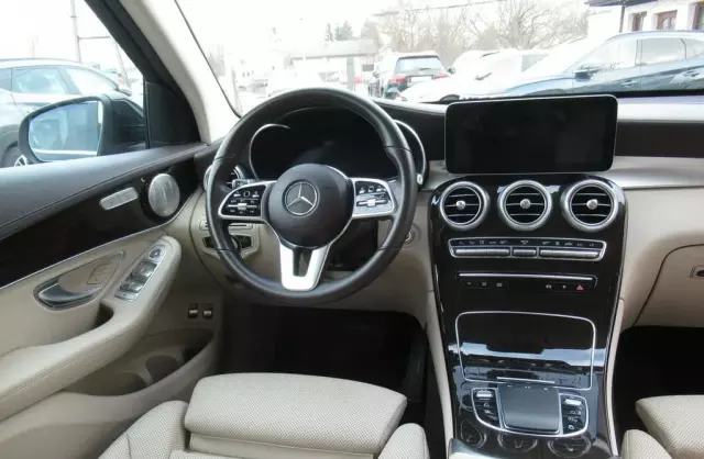 MERCEDES-BENZ Glc 
