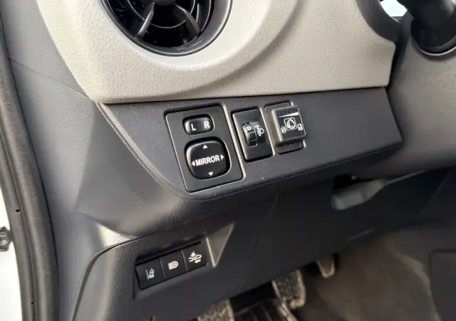 TOYOTA Yaris 1.0 Life