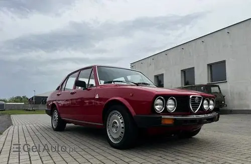 ALFA ROMEO Alfetta 