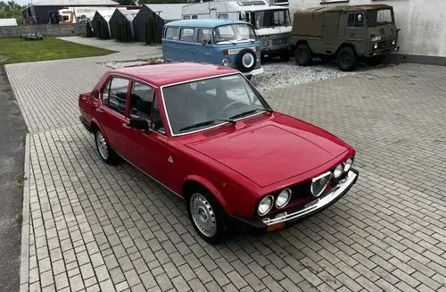 ALFA ROMEO Alfetta 