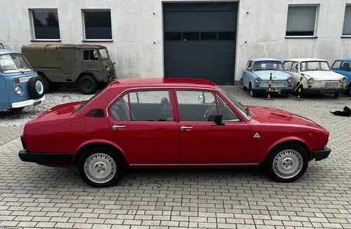 ALFA ROMEO Alfetta 