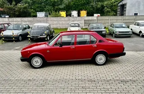 ALFA ROMEO Alfetta 