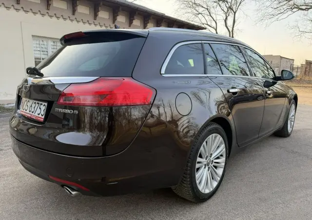 OPEL Insignia 