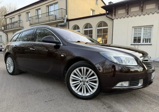 OPEL Insignia 
