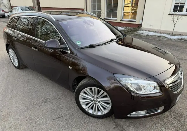 OPEL Insignia 