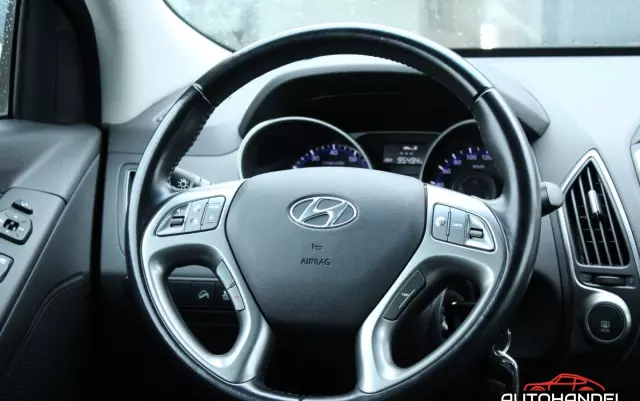HYUNDAI Ix35 