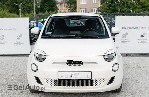FIAT 500e 