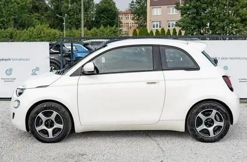 FIAT 500e 