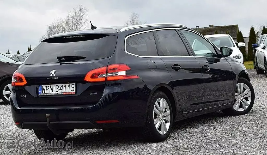 PEUGEOT 308 