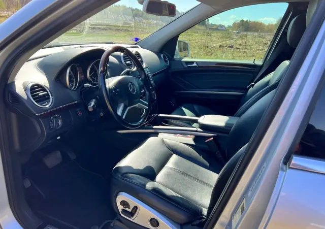 MERCEDES-BENZ GL 450 4Matic 7G-TRONIC Grand Edition