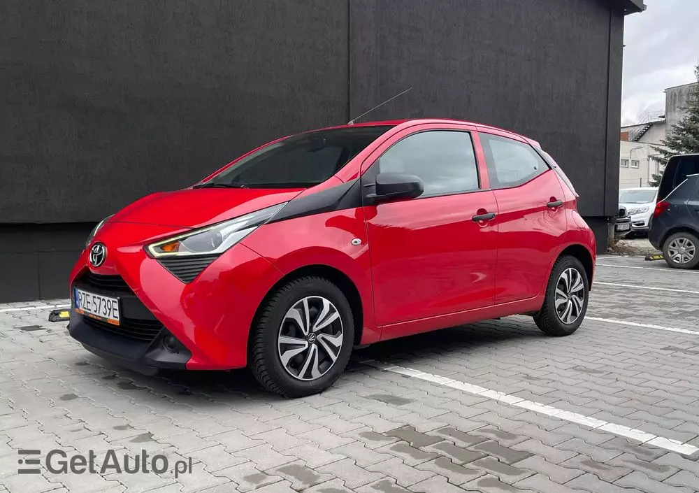 TOYOTA Aygo 1.0 VVT-i Black Edition