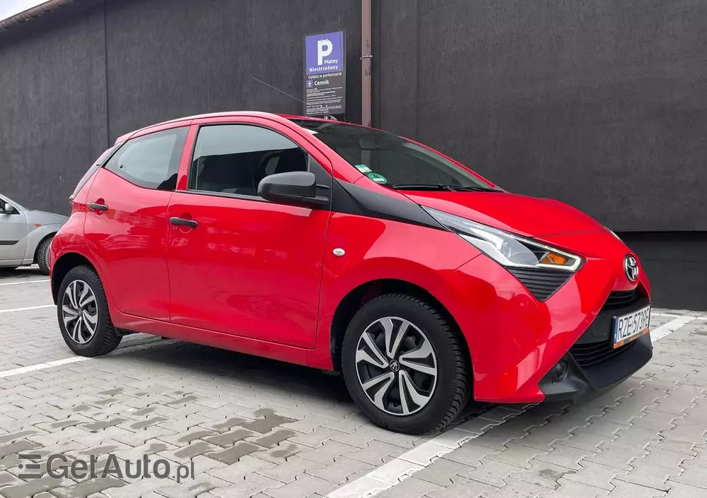 TOYOTA Aygo 1.0 VVT-i Black Edition