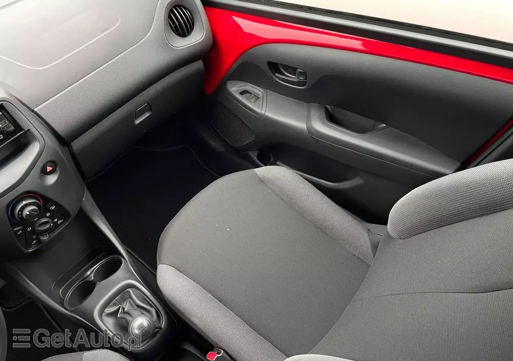 TOYOTA Aygo 1.0 VVT-i Black Edition