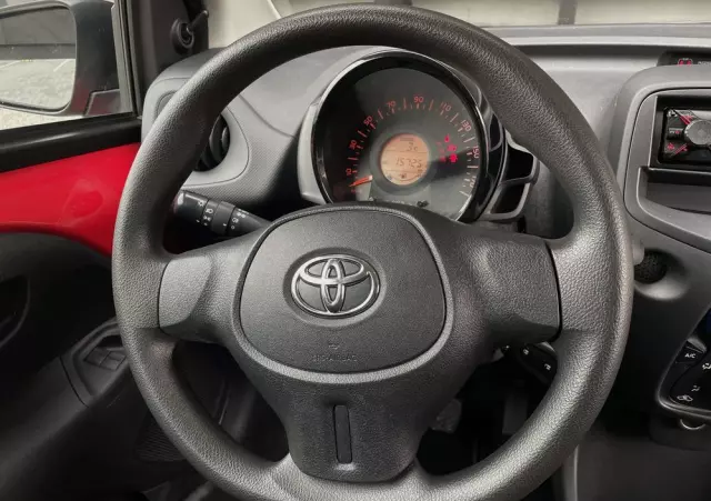 TOYOTA Aygo 1.0 VVT-i Black Edition