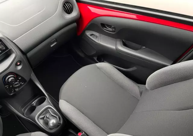 TOYOTA Aygo 1.0 VVT-i Black Edition