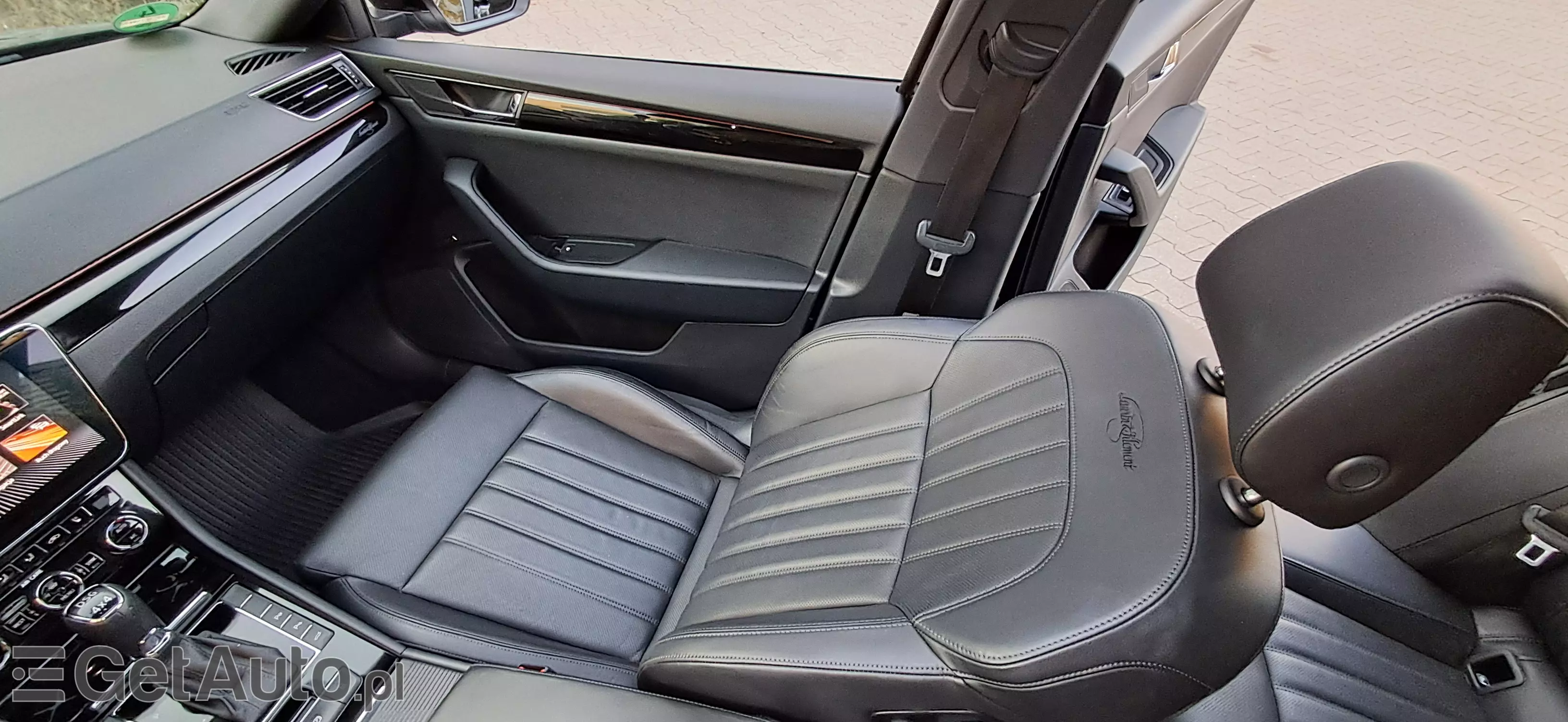 SKODA Superb Laurin & Klement 4x4 DSG