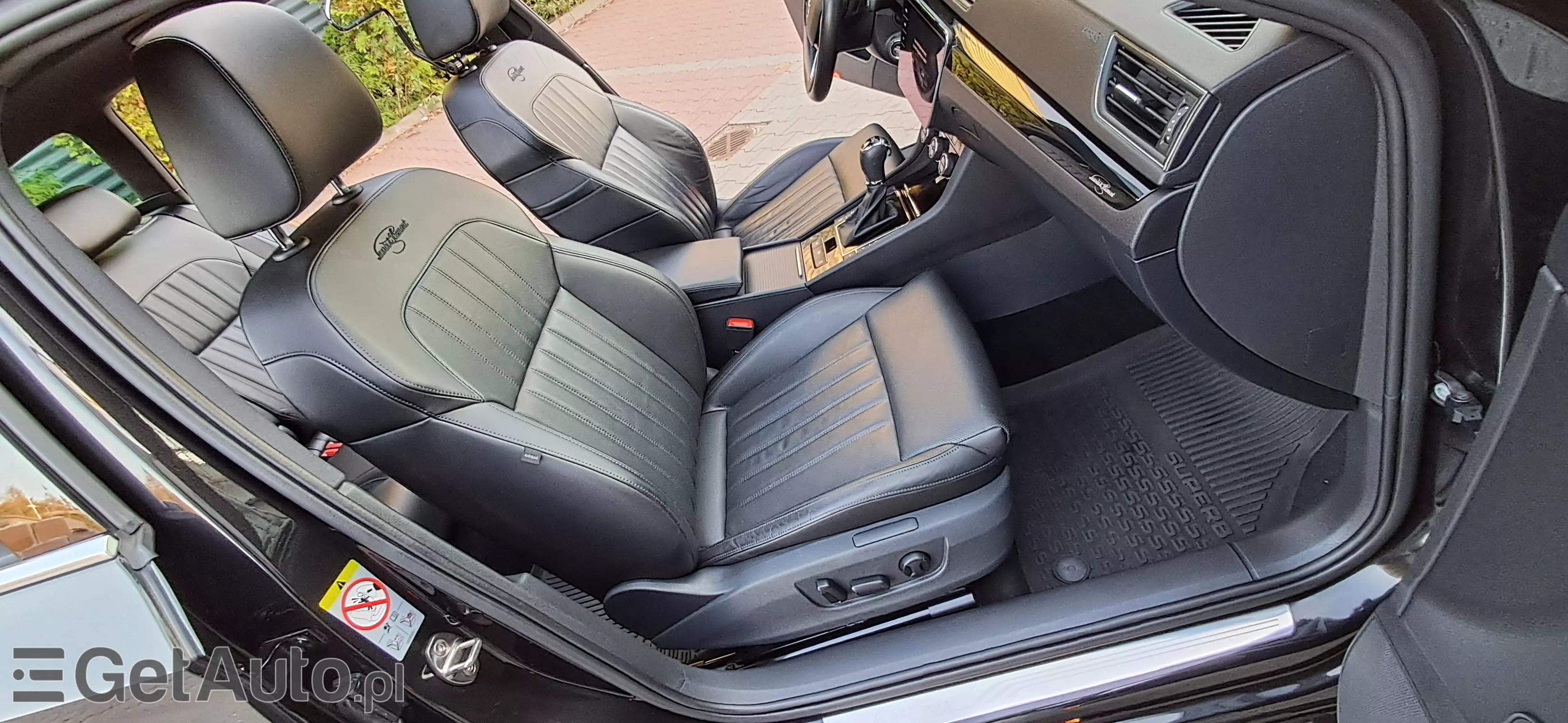 SKODA Superb Laurin & Klement 4x4 DSG