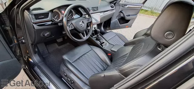 SKODA Superb Laurin & Klement 4x4 DSG