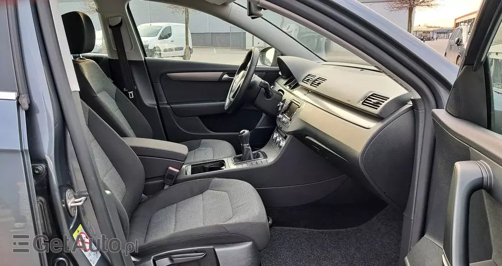 VOLKSWAGEN Passat 2.0 TDI Comfortline