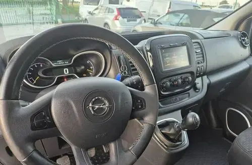 OPEL Vivaro 