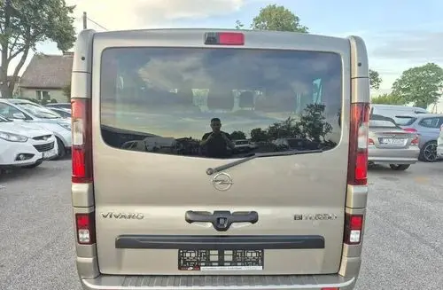 OPEL Vivaro 
