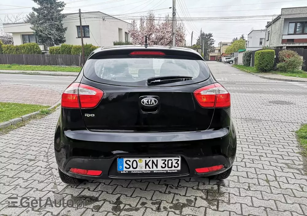 KIA Rio 1.2 Dream Team Edition