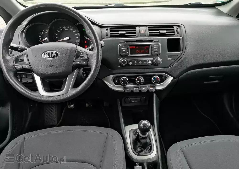 KIA Rio 1.2 Dream Team Edition