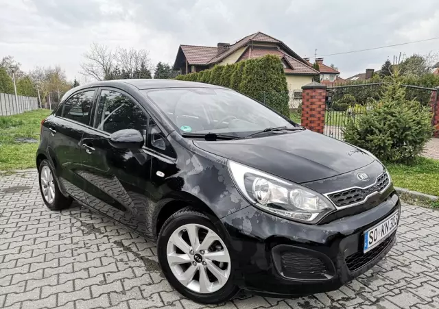 KIA Rio 1.2 Dream Team Edition