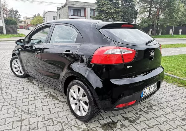 KIA Rio 1.2 Dream Team Edition