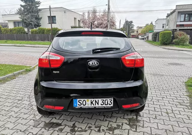 KIA Rio 1.2 Dream Team Edition