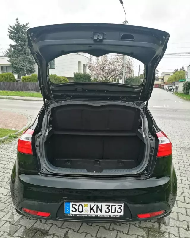 KIA Rio 1.2 Dream Team Edition