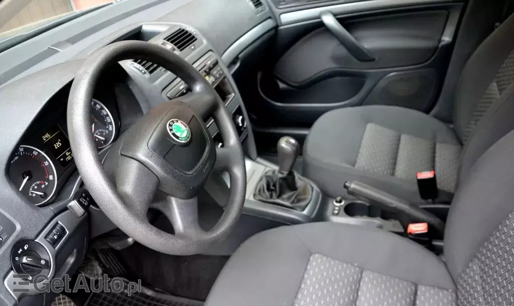 SKODA Octavia 