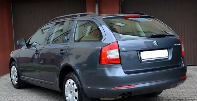 SKODA Octavia 