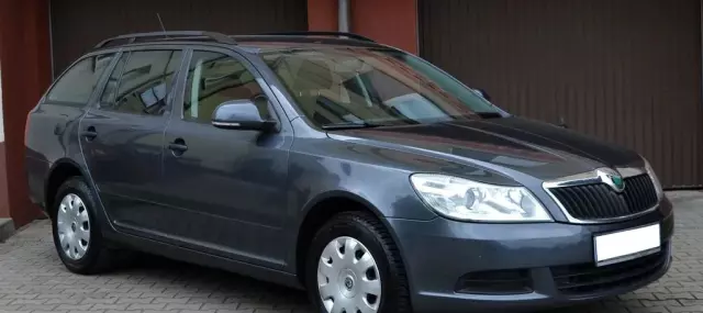 SKODA Octavia 