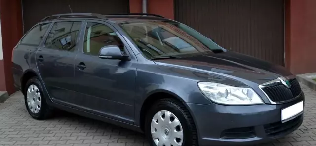 SKODA Octavia 