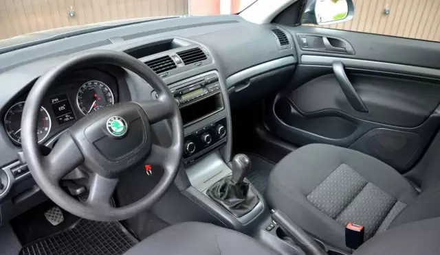SKODA Octavia 