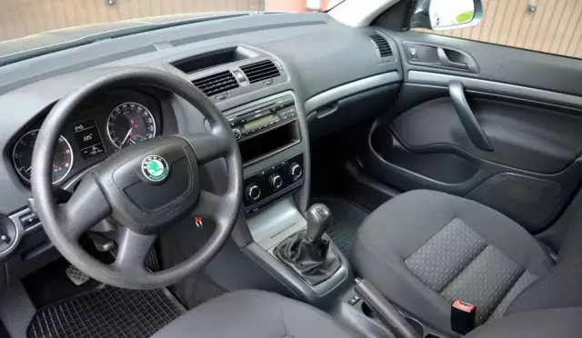 SKODA Octavia 