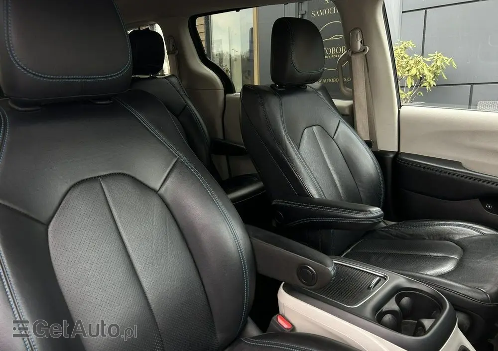 CHRYSLER Pacifica 