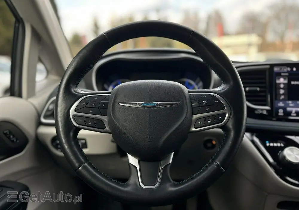 CHRYSLER Pacifica 