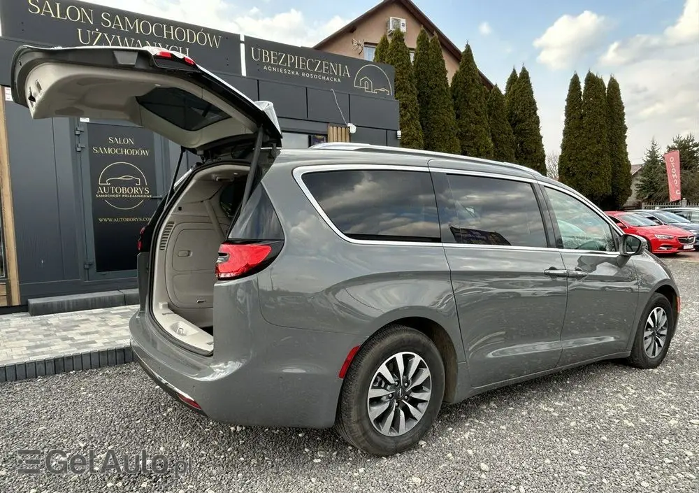 CHRYSLER Pacifica 
