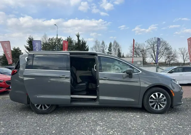 CHRYSLER Pacifica 