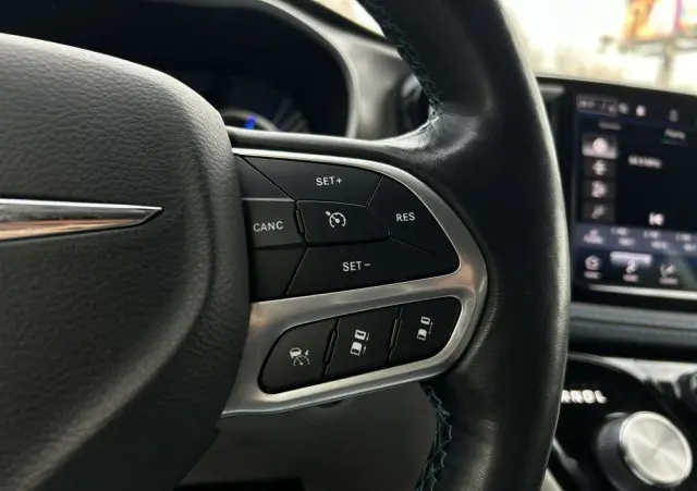 CHRYSLER Pacifica 