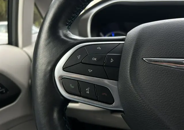 CHRYSLER Pacifica 