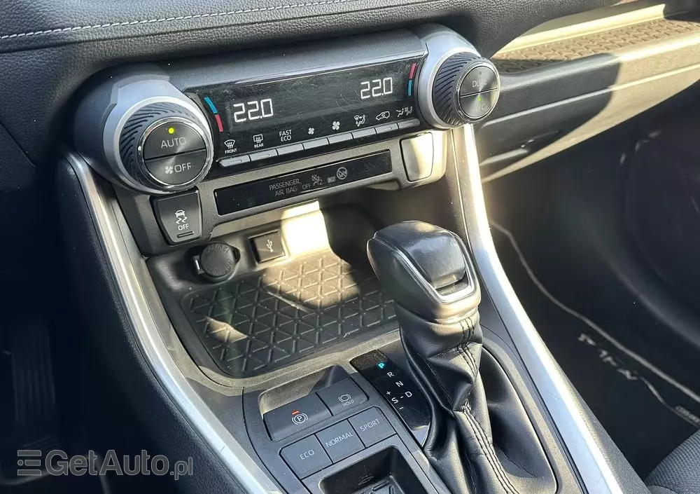 TOYOTA RAV4 2.5 Hybrid Comfort 4x2