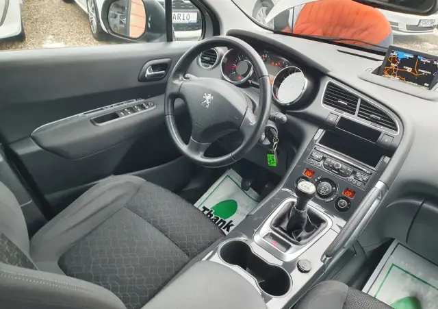 PEUGEOT 3008 120 VTi Active