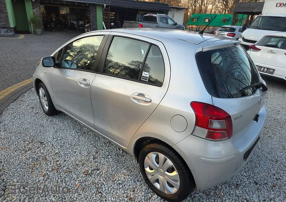 TOYOTA Yaris 1.0 VVT-i Comfort