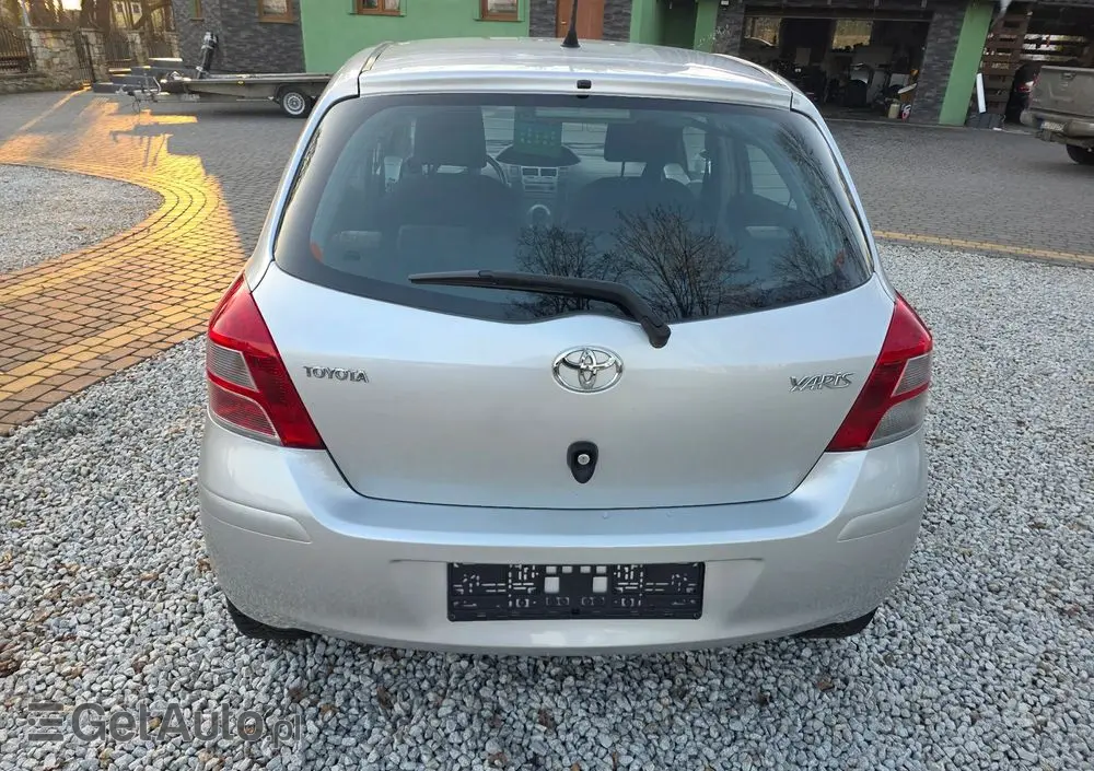 TOYOTA Yaris 1.0 VVT-i Comfort